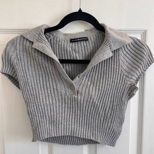 Brandy Melville gray crop top